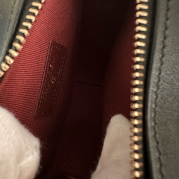 Chanel CC in Love Heart Crossbody Bag Quilted Lambskin Black Light Gold Hardware - Picture 13 of 15